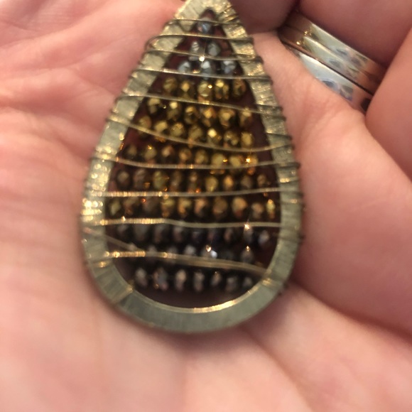 SALE Gorgeous Matching Earrings Ring & Bracelet - Picture 4 of 16